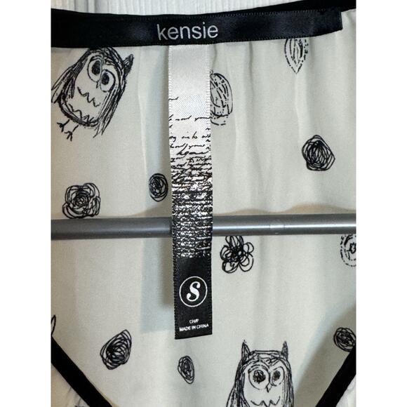 Kensie Women's Black And White Short Sleeve Owl Blouse, Polyester, Super Cute, S - Picture 6 of 8